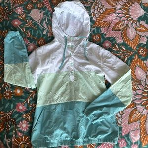 Columbia wind breaker PFG size small